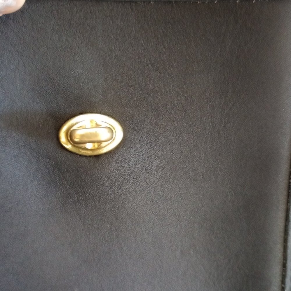 *SOLD* Vintage Coach Crossbody 1994 'scooter' bag - Picture 2 of 8